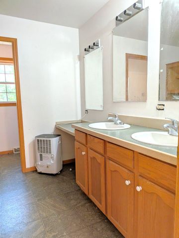 575 JACKSON DITCH RD, Harrington, DE 19952