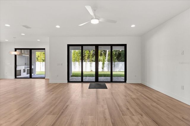 501 LAKEVIEW AVENUE, Winter Park, FL 32789