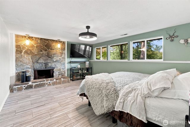 810 19th Avenue SE, Puyallup, WA 98372
