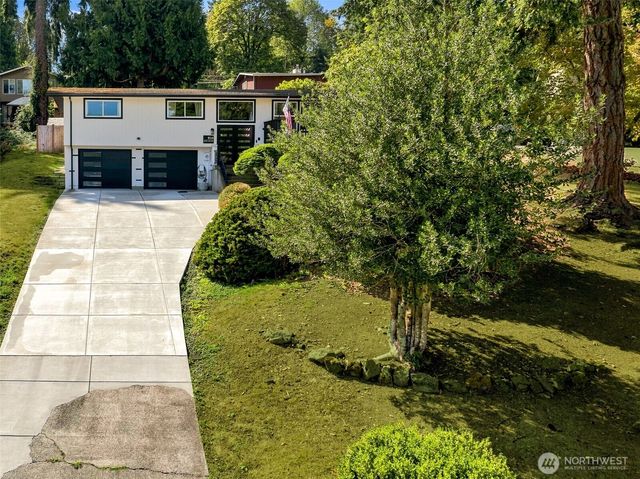810 19th Avenue SE, Puyallup, WA 98372
