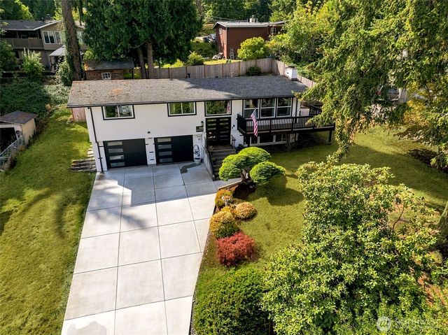 810 19th Avenue SE, Puyallup, WA 98372