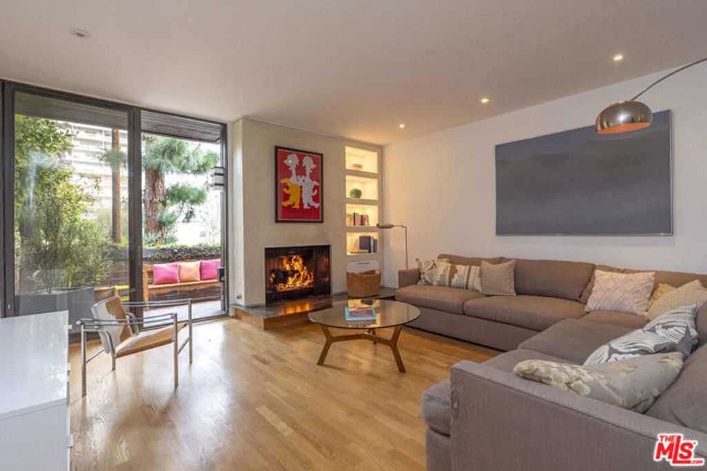 1033 Carol Drive T3, West Hollywood, CA 90069