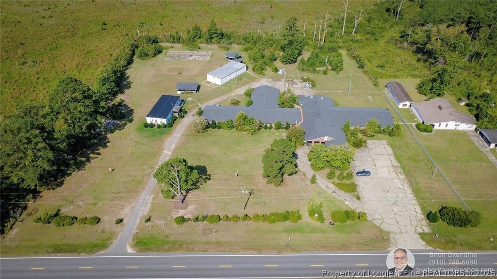20513 W 301 Highway W, St Pauls, NC 28384 — exterior