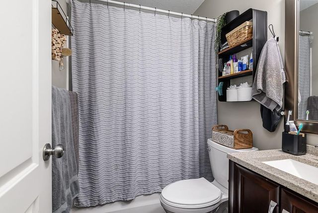 117 Brice Street, Tonganoxie, KS 66086