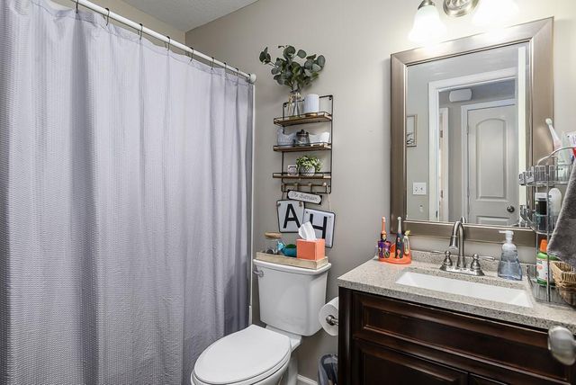 117 Brice Street, Tonganoxie, KS 66086