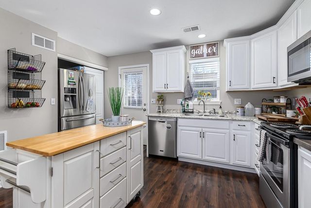 117 Brice Street, Tonganoxie, KS 66086