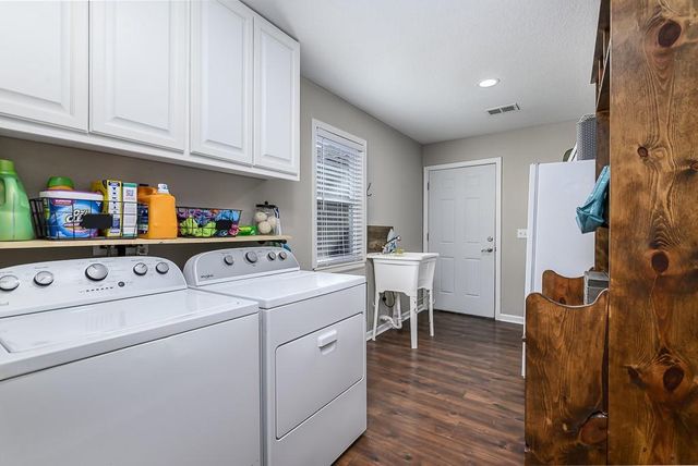 117 Brice Street, Tonganoxie, KS 66086