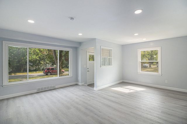 1088 Arlington Street, Inkster, MI 48141