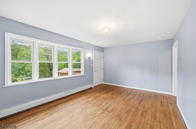48 E Shore Dr, Vernon Twp., NJ 07462
