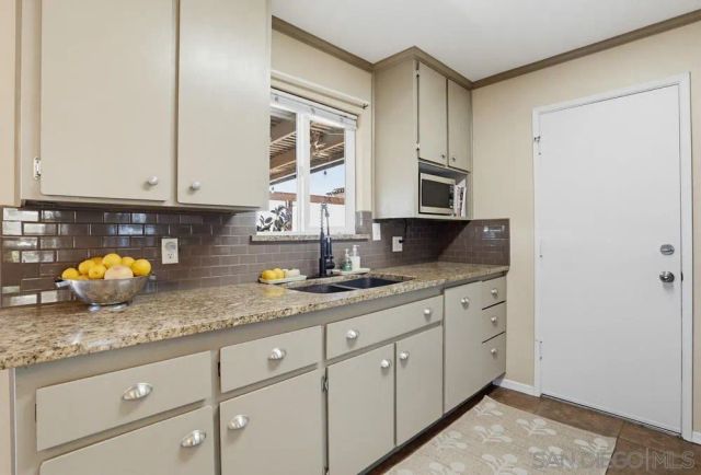 28185 Valley Center, Valley Center, CA 92082