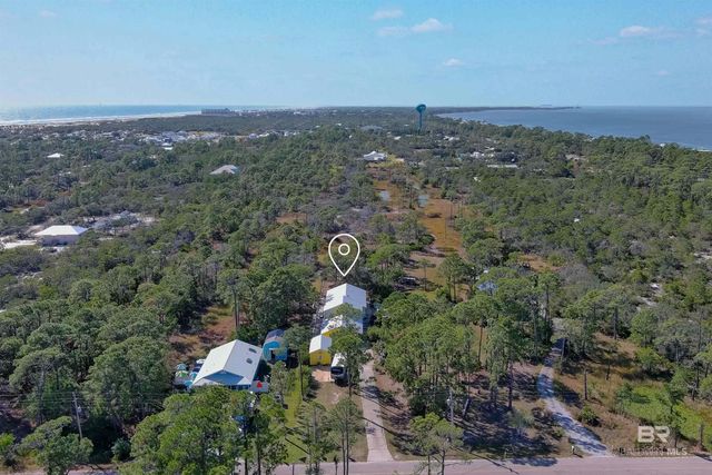 843 VETERANS Road, Gulf Shores, AL 36542