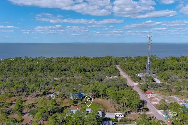843 VETERANS Road, Gulf Shores, AL 36542