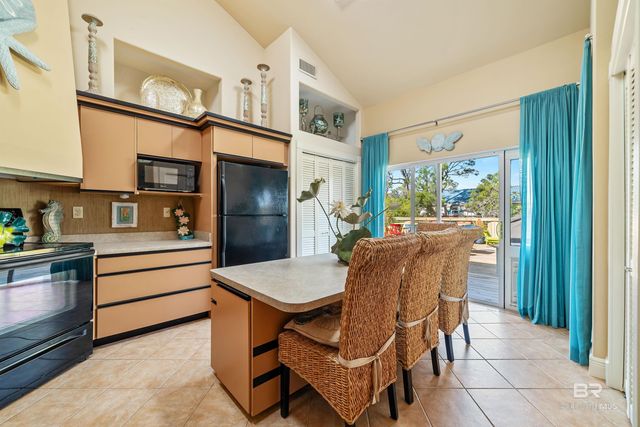 843 VETERANS Road, Gulf Shores, AL 36542