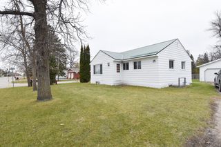 1523 1st Street E, Thief River Falls, MN 56701