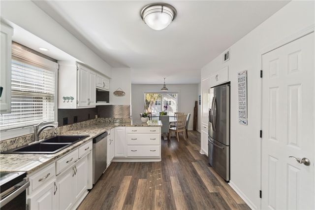 240 Georgia Street, St Simons Island, GA 31522