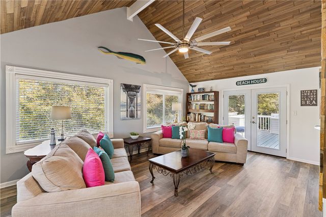 240 Georgia Street, St Simons Island, GA 31522