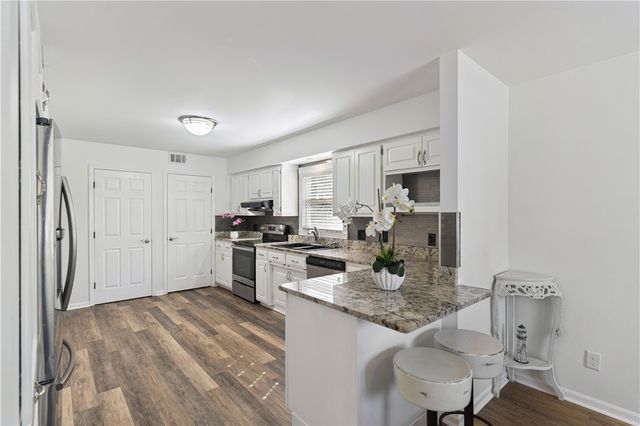 240 Georgia Street, St Simons Island, GA 31522