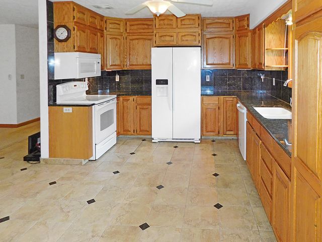 5874 Ada Drive, Roscoe, IL 61073