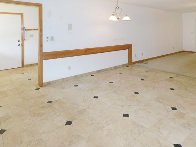 5874 Ada Drive, Roscoe, IL 61073
