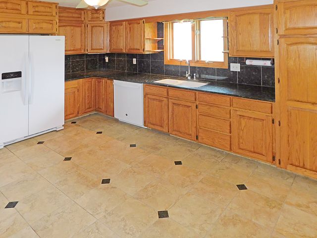 5874 Ada Drive, Roscoe, IL 61073