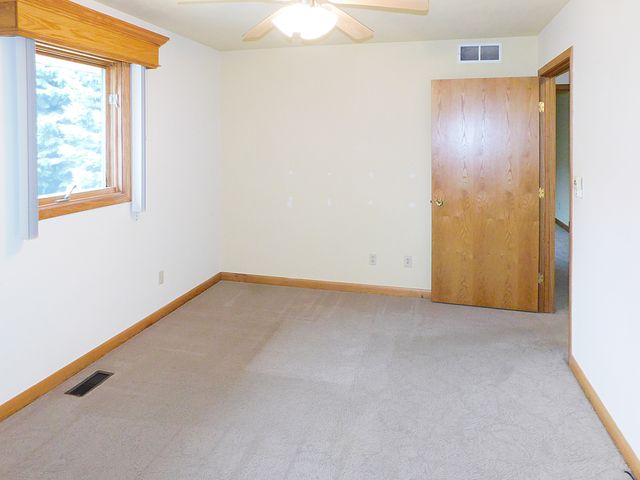 5874 Ada Drive, Roscoe, IL 61073
