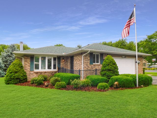 5874 Ada Drive, Roscoe, IL 61073