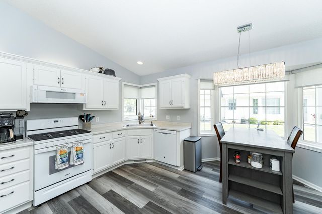 1896 Waterford Place SW, Rochester, MN 55902