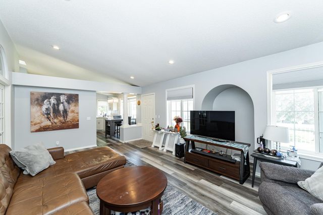 1896 Waterford Place SW, Rochester, MN 55902