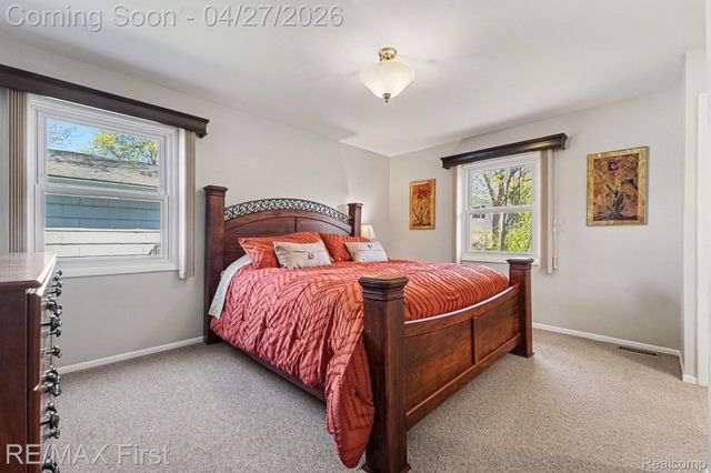 4984 Hyde Park Drive, Troy, MI 48085