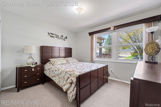 4984 Hyde Park Drive, Troy, MI 48085