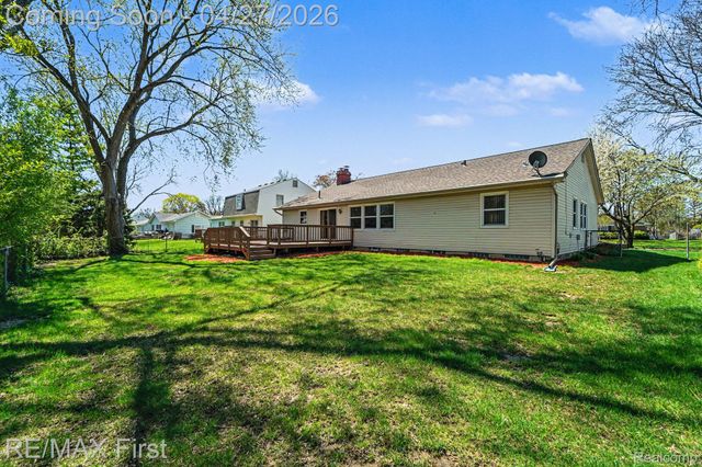 4984 Hyde Park Drive, Troy, MI 48085