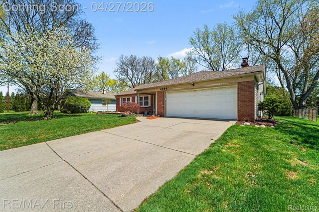 4984 Hyde Park Drive, Troy, MI 48085
