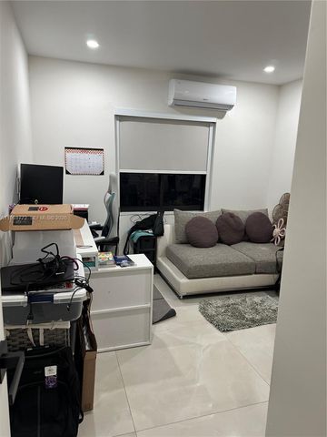 14346 SW 159th St, Miami, FL 33177