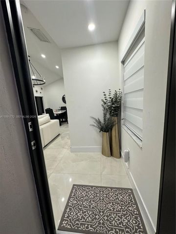 14346 SW 159th St, Miami, FL 33177