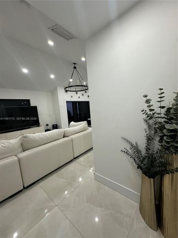 14346 SW 159th St, Miami, FL 33177