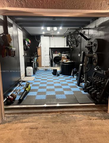 14346 SW 159th St, Miami, FL 33177