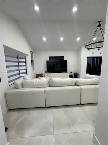 14346 SW 159th St, Miami, FL 33177