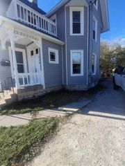 512 E Main STREET, Waukesha, WI 53186