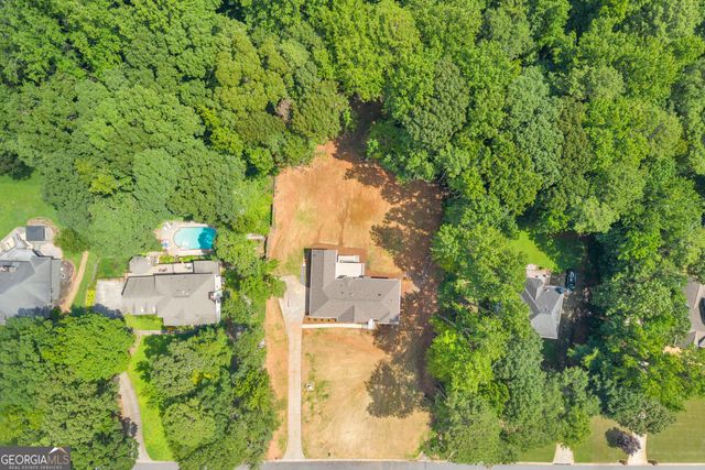150 Indian Bluff Drive, Sharpsburg, GA 30277
