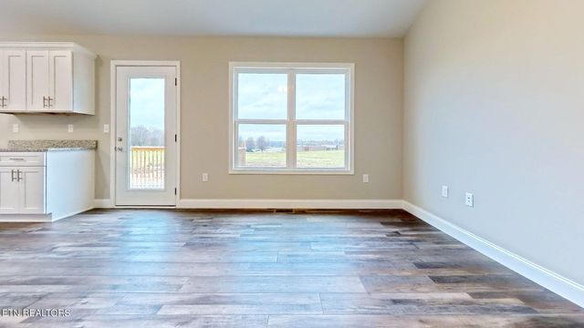 1293 Cook Rd, Crossville, TN 38555