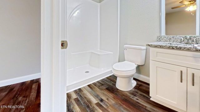 1293 Cook Rd, Crossville, TN 38555