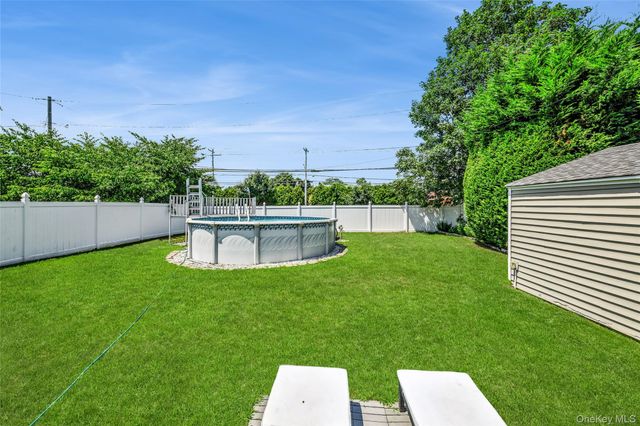 294 Swansdowne Drive, Seaford, NY 11783