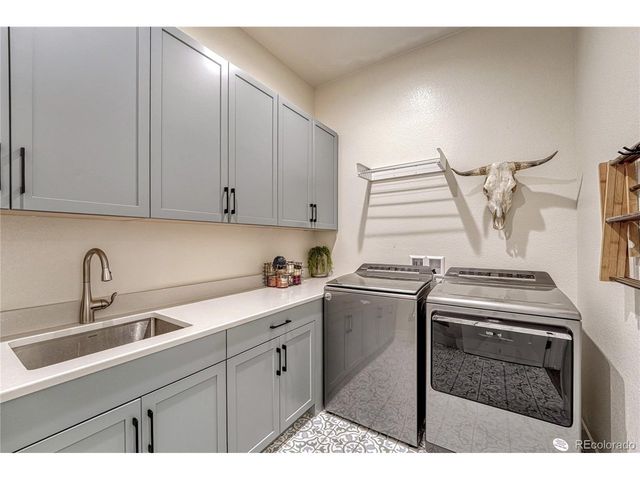 7201 Bellcove Trl, Castle Pines, CO 80108