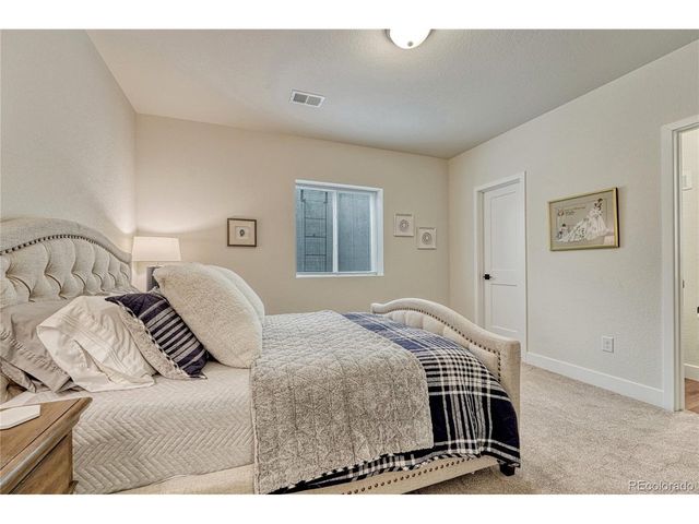 7201 Bellcove Trl, Castle Pines, CO 80108