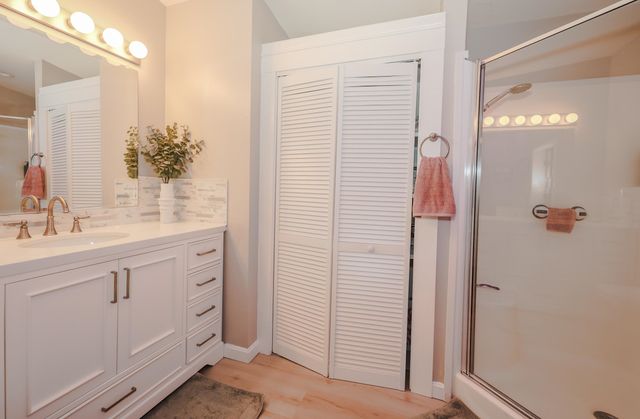 100 Ledgewood Way, Manchester, NH 03104