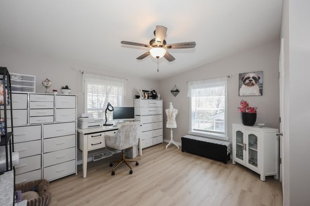 100 Ledgewood Way, Manchester, NH 03104