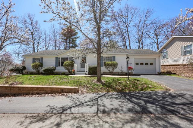 100 Ledgewood Way, Manchester, NH 03104