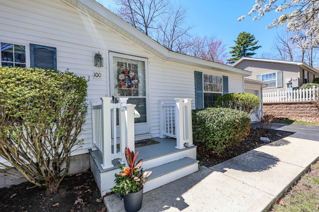 100 Ledgewood Way, Manchester, NH 03104