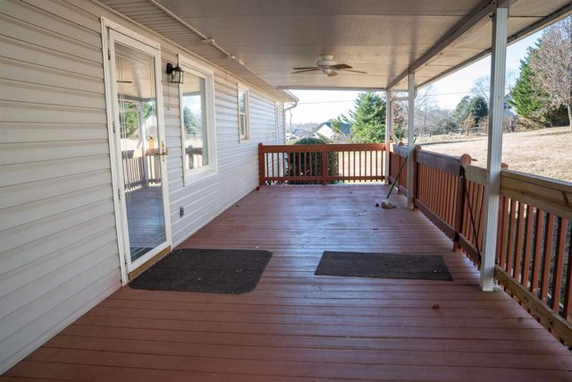 521 Quail Creek Road, Inman, SC 29349