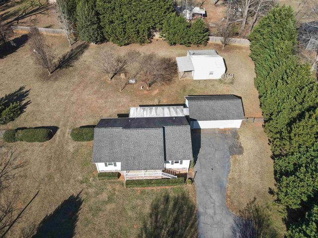 521 Quail Creek Road, Inman, SC 29349